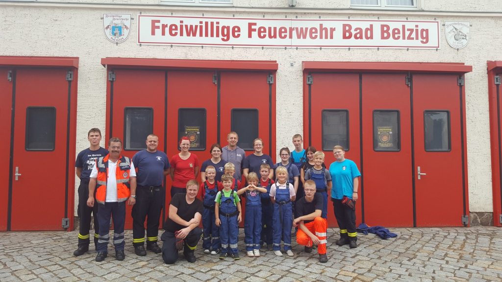 GRUPPENFOTO JUGENDFEUERWEHR